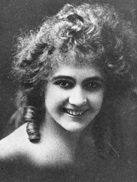 Violet Mersereau in The Little Terror (1917)